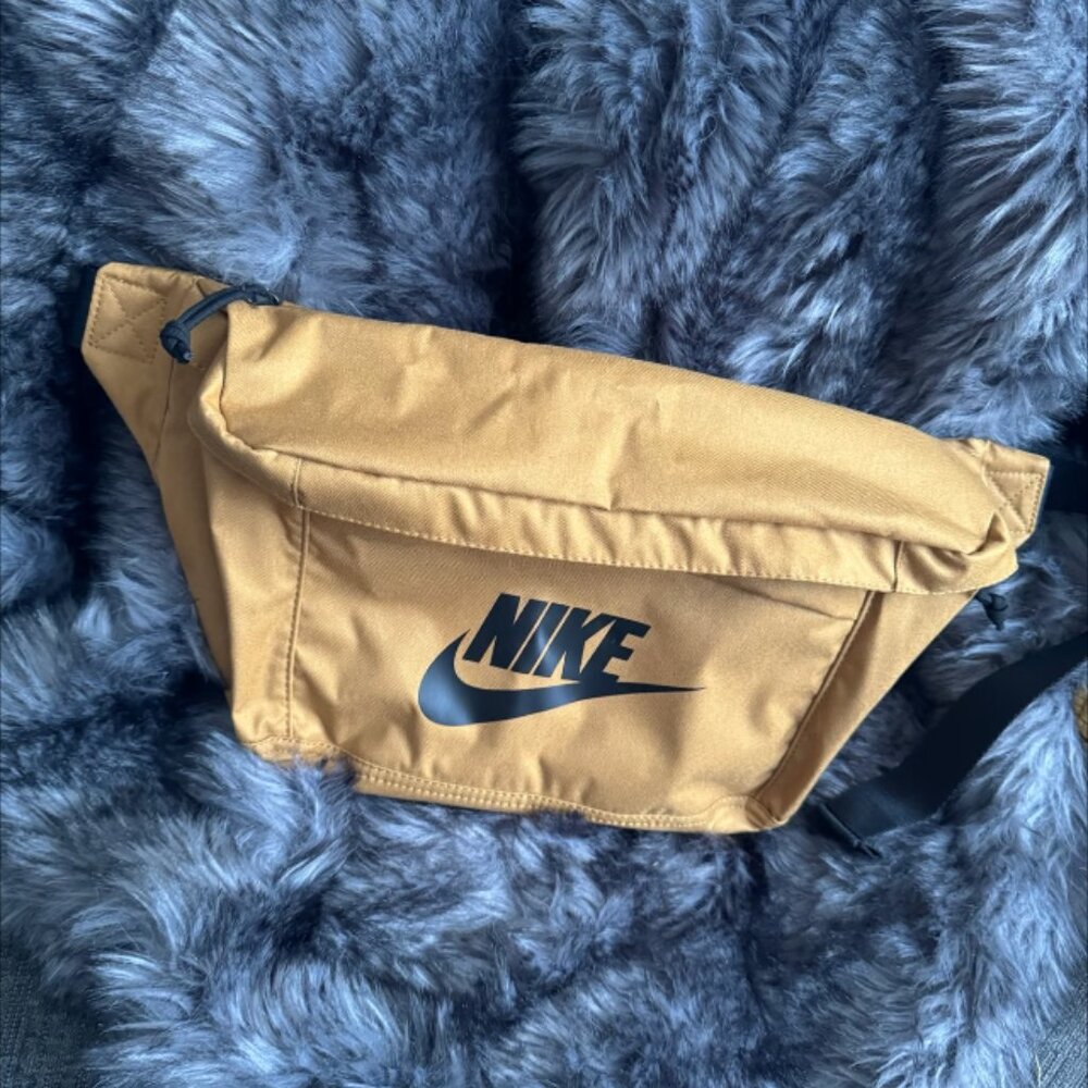 Nike Tech Hip Pack Waistpack Crossbody Fanny Belt Bag BA5751-790 10L 53x13x20CM